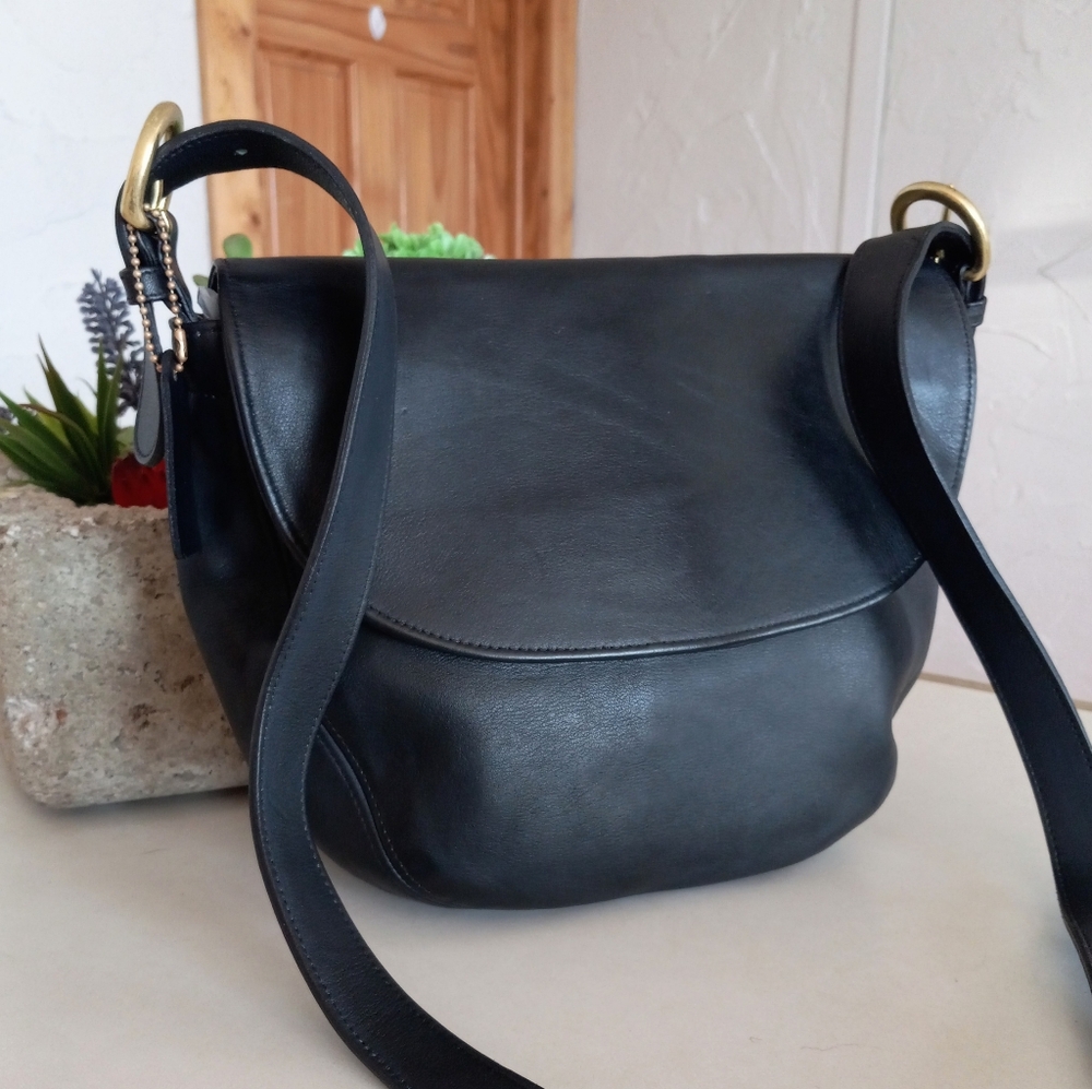 Coach Classics Collection: The Carlton Flap Bag In Black